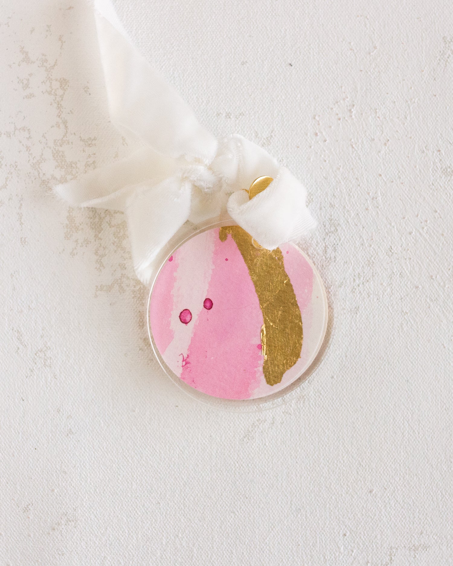 Glory to God | White