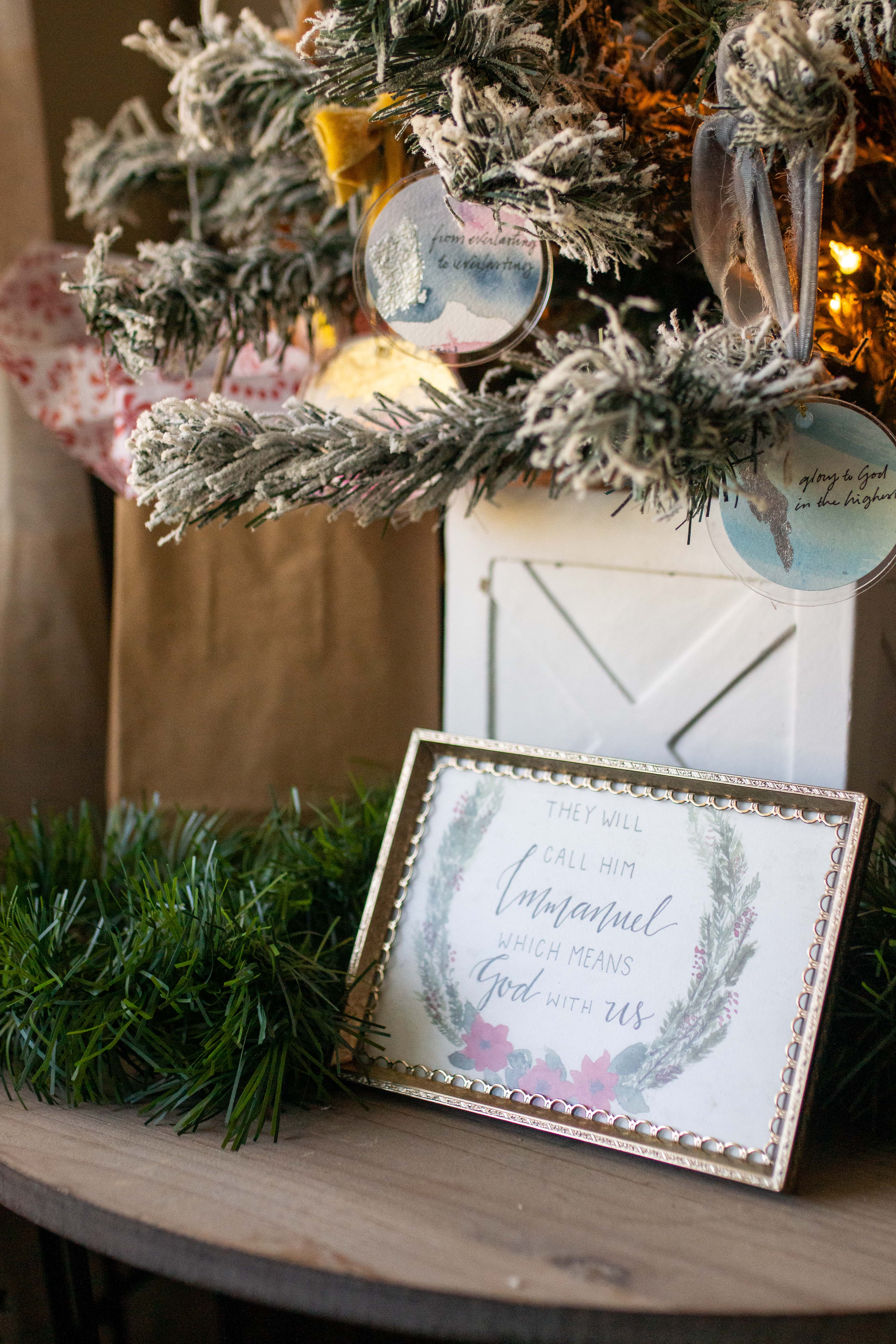 5"x7" Brass Scalloped Frame