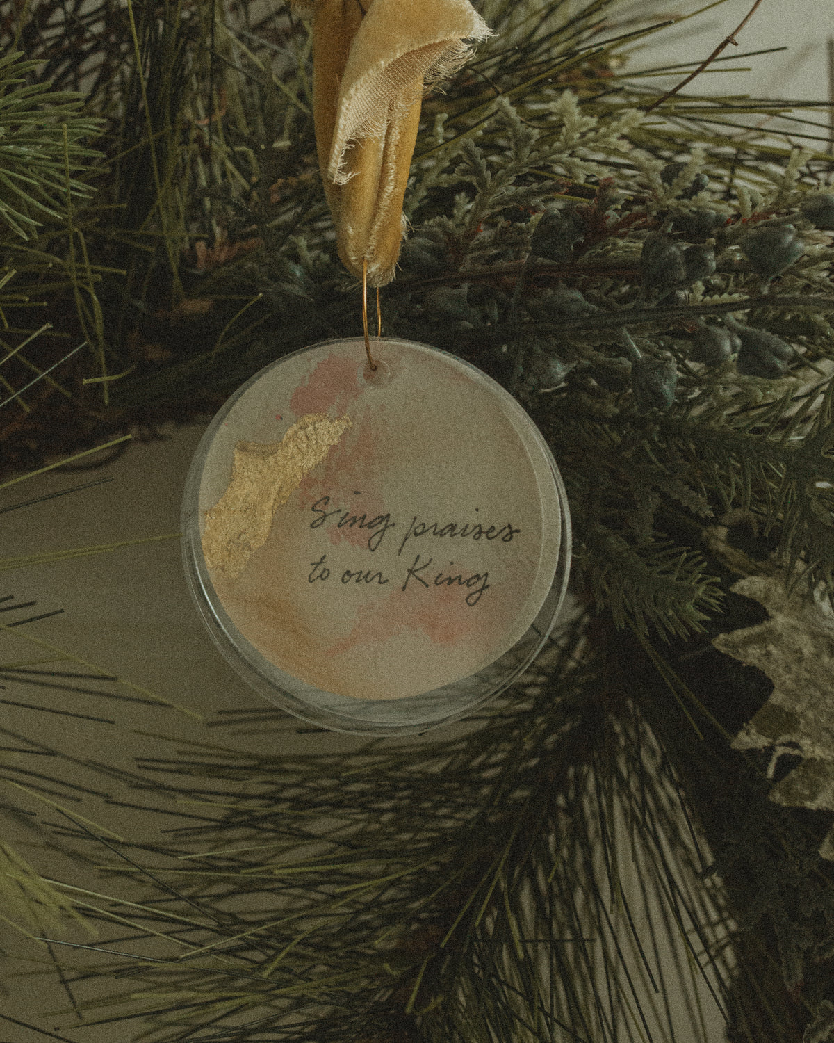 Sing Praises to Our King | Gold