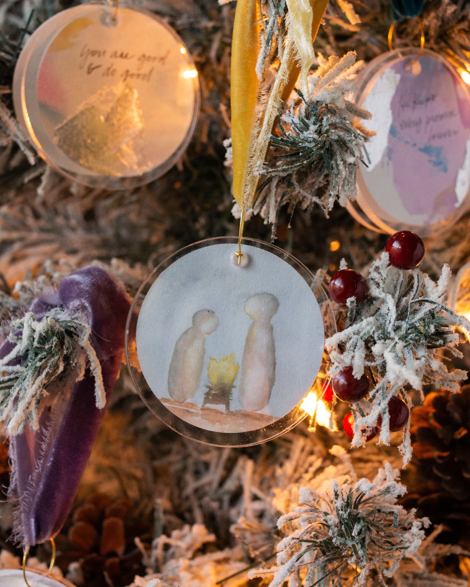 Nativity Ornament - Gold