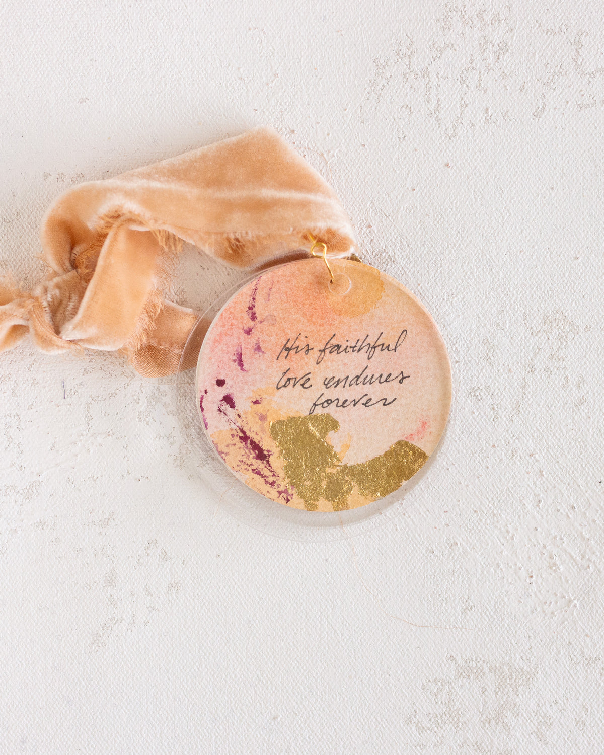 His Faithful Love Endures Forever | Peach